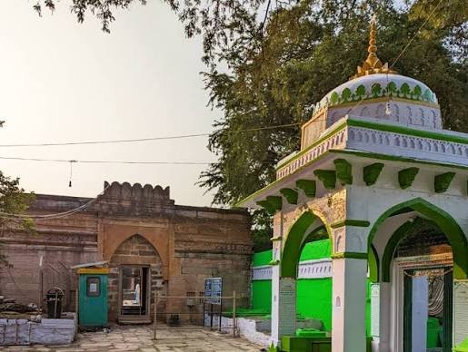 धार भोजशाला विवाद में सुप्रीम कोर्ट का बड़ा आदेश, जुमे की नमाज के लिए खसरा नंबर 596 की जमीन तय