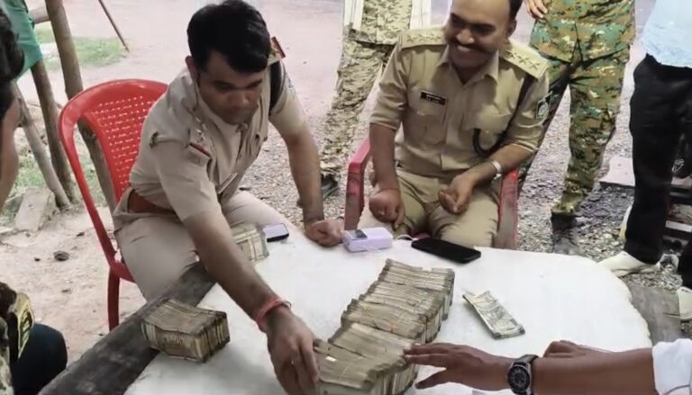 दतिया उपचुनाव में 21 लाख कैश बरामद, स्कॉर्पियो से मिली नकदी की जांच शुरू
