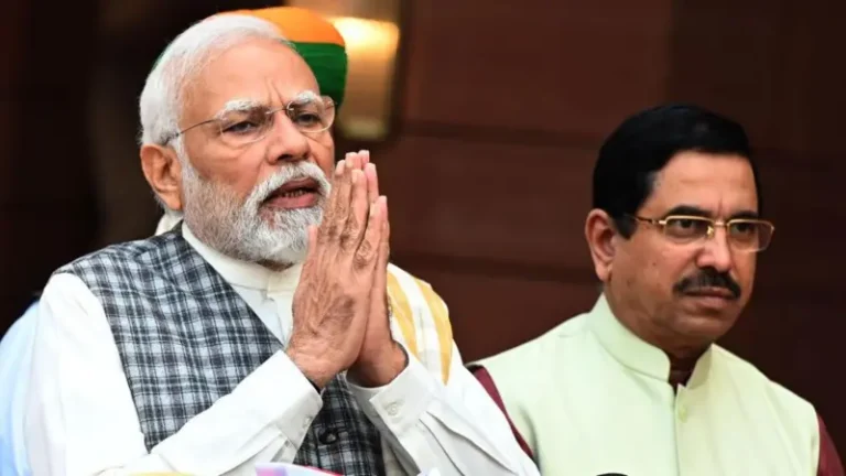मोदी सरकार के कदमों के बावजूद क्यों नहीं थम रही चीनी की कीमत? कई राज्यों में ₹65 के पार, ओडिशा में ₹67.40/kg