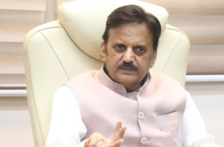 BJP की बंद कमरे की बैठक पर घमासान, राजेंद्र शुक्ला की दोटूक चेतावनी-‘बात बाहर लाने वाले को बैठने लायक नहीं छोड़ेंगे’