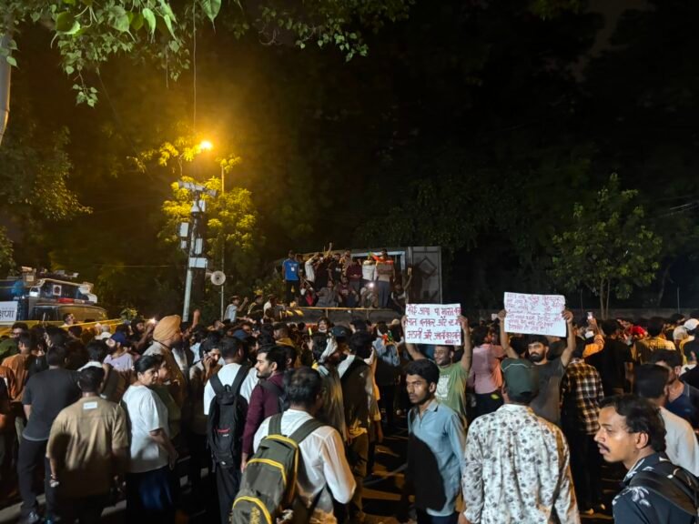 जंतर-मंतर पर महिला पत्रकारों से बदसलूकी के आरोप, ACP पर यौन दुर्व्यवहार का आरोप